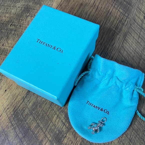 Tiffany & Co Teddy Ber Charm - Picture 3 of 9
